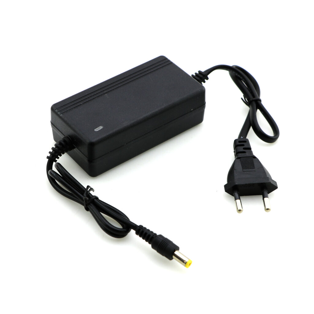 آداپتور سوئیچینگ 12 ولت 2 آمپر